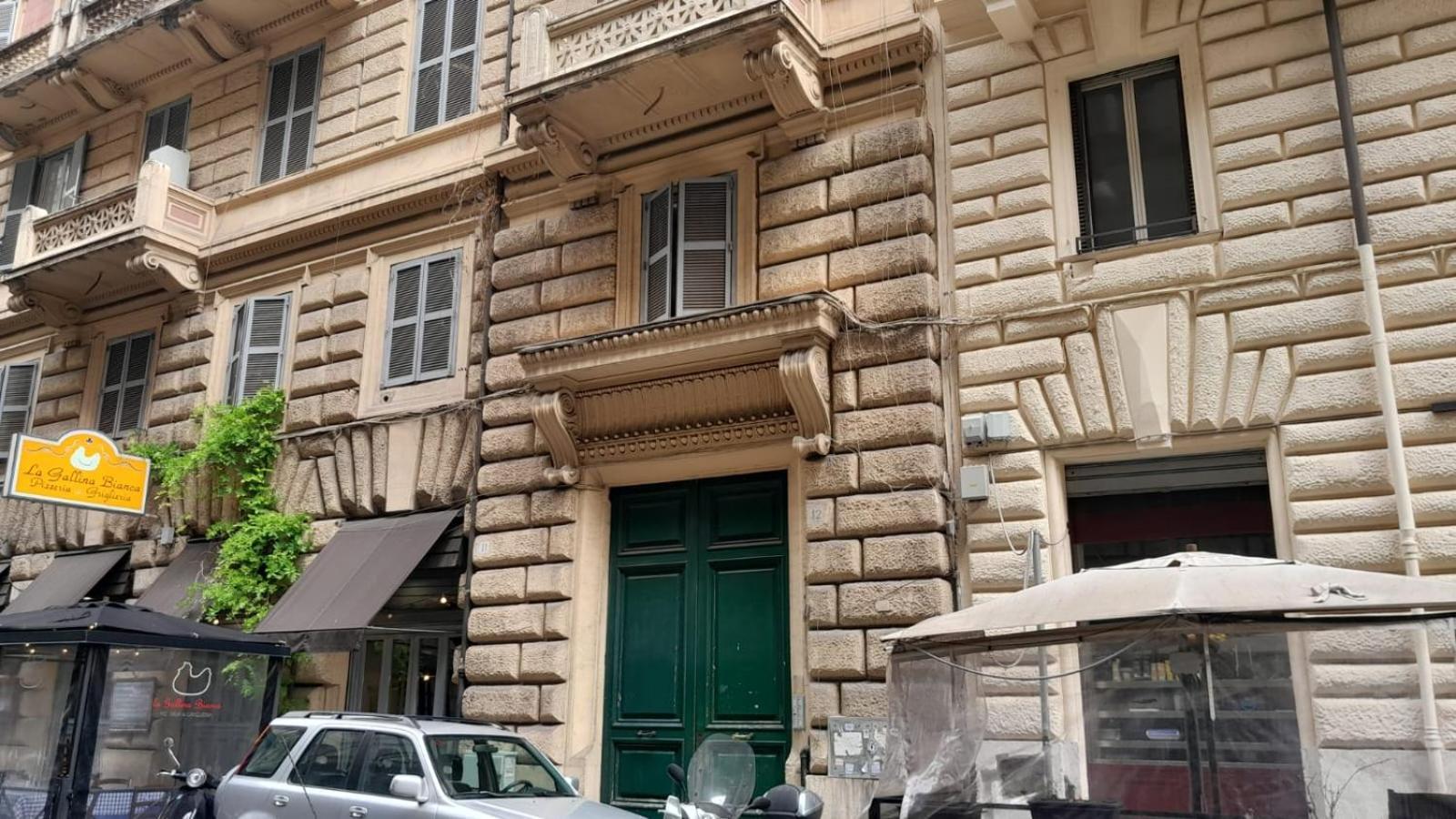 Katy Home, Rome